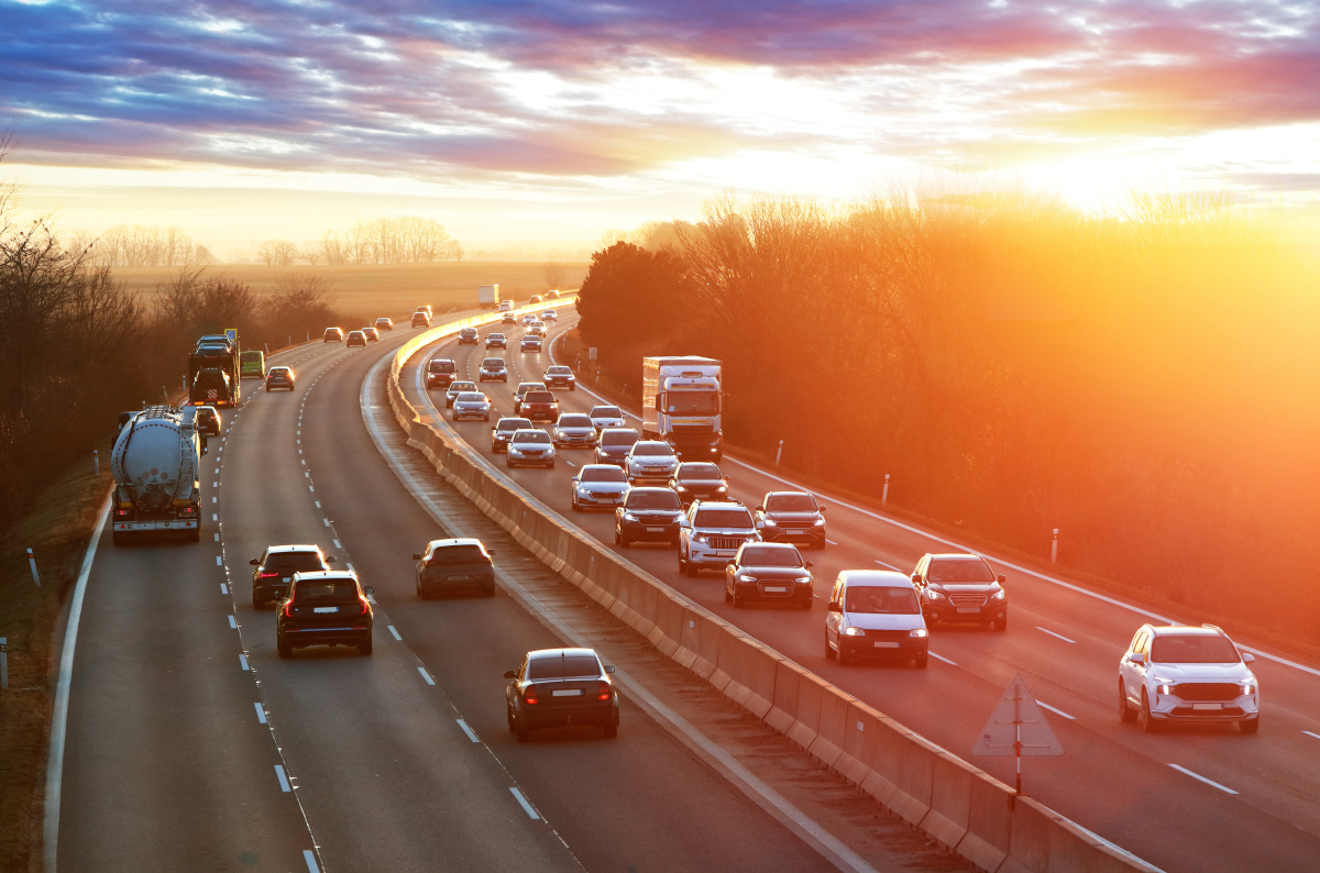 车行万里 人保车险与您相伴