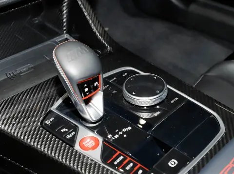 全新宝马M2来了,搭载直列六缸发动机,取消手动挡,或将提供四驱