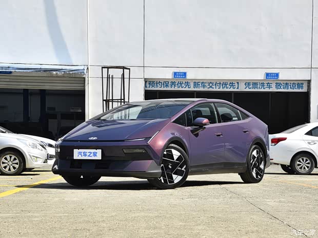 北京现代艾尼氪IONIQ V将于成都车展预售 运动科技范的纯电中型车